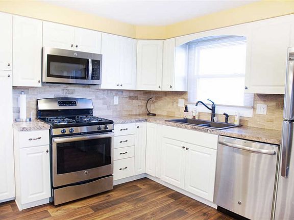5th image of 2528 Preston Dr