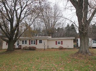 4300 Clover St, Honeoye Falls, NY 14472