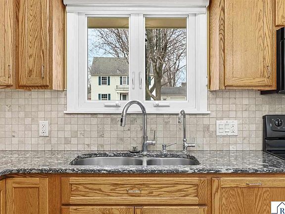 3rd image of 205 3rd Ave SE