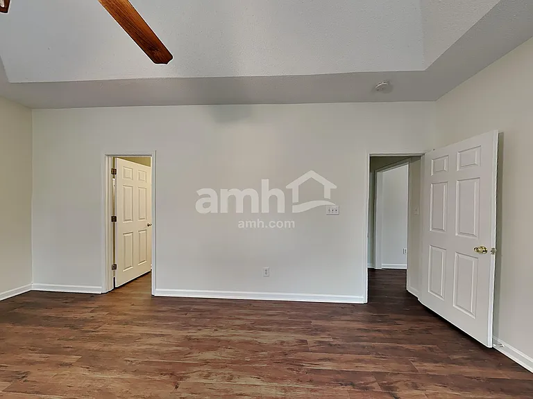 6604 Conifer Cir — Photo 10