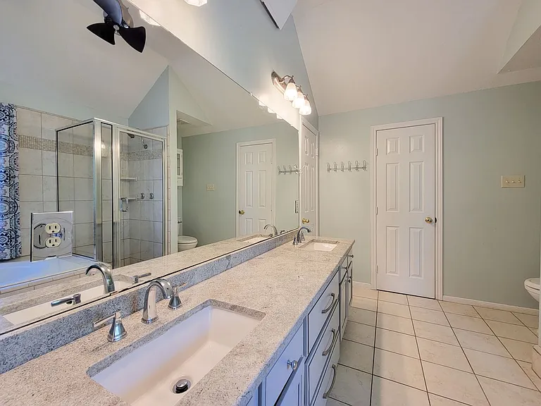 13602 Somersworth Dr — Photo 28