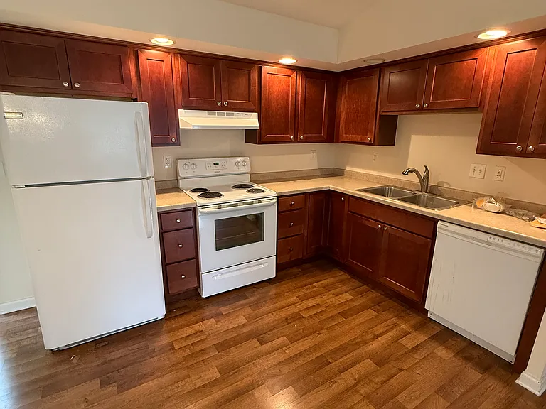 Legacy Village Apartments — Photo 19