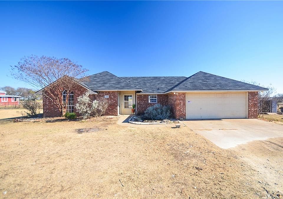 1st image of 320 Pioneer Ct