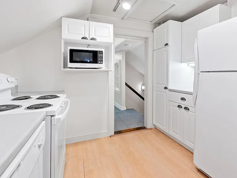 85 Dartmouth College Hwy #203 — Photo 3
