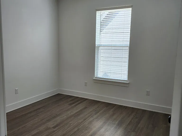 3033 W Tulsa St — Photo 6