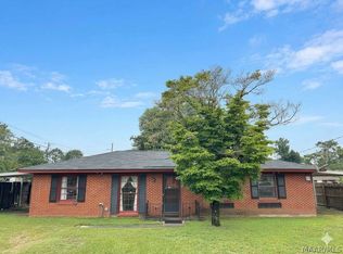3 Elizabeth St, Selma, AL 36701