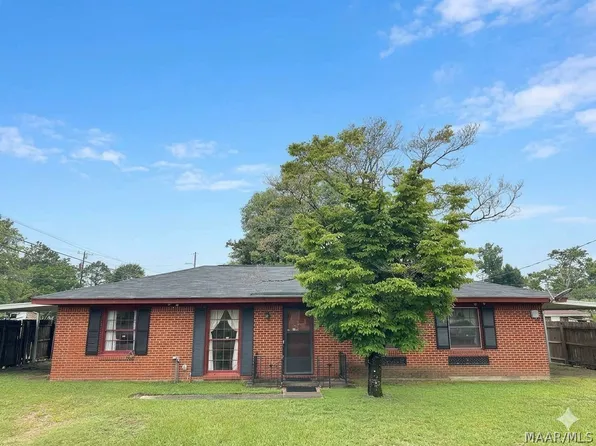 3 Elizabeth St, Selma, AL 36701