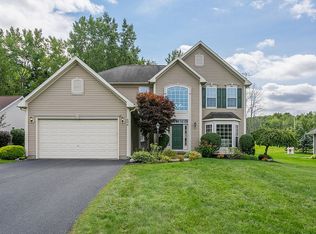 696 Rookery Way, Macedon, NY 14502
