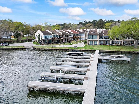 5th image of 41 Regency Point