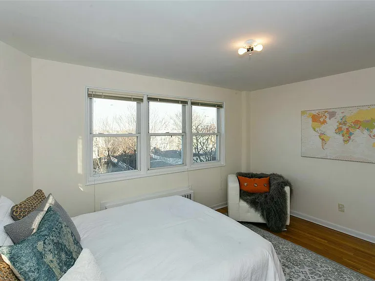 154 Bowers St #5A — Photo 8