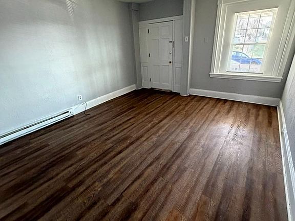 4th image of 1410 Huddell Ave