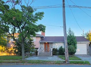 9004 159th Ave, Howard Beach, NY 11414