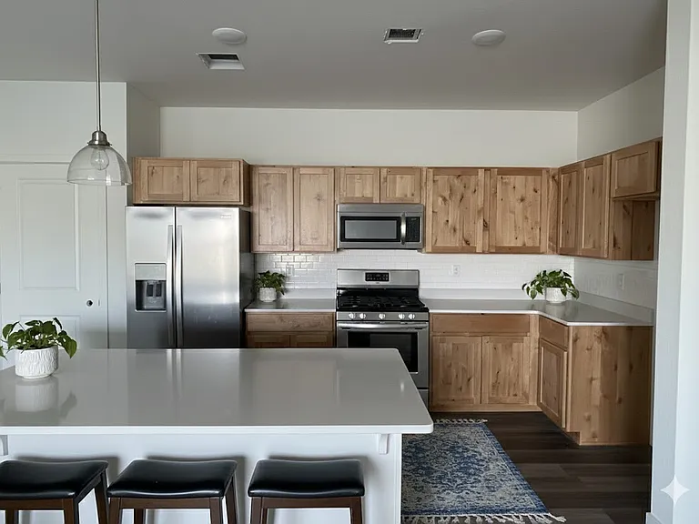 422 N 71st Ave — Photo 30