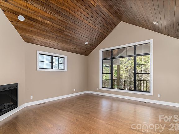 3rd image of 2656 Polo Ln