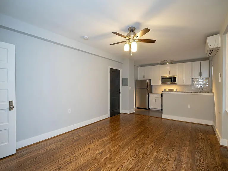 1440 Chapin St NW — Photo 9