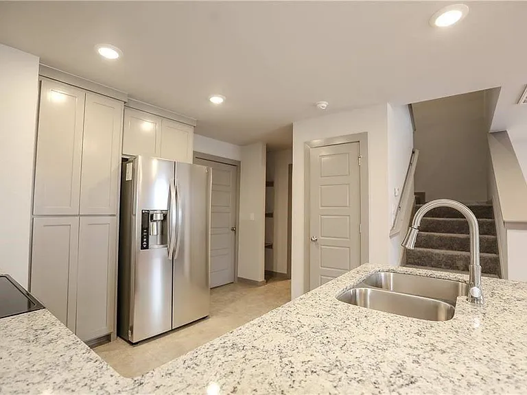 3428 SW Vel Mews — Photo 12