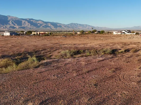 N Branding Iron Ln #11, Safford, AZ 85546