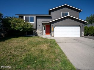 8091 N Coopers Hawk Dr, Hayden Lake, ID 83835