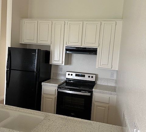 5th image of 707 Alturas St #9