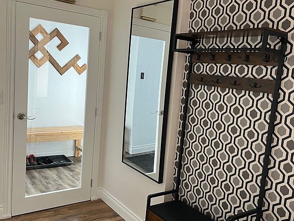 4th image of 1171 Pine Ridge Rd