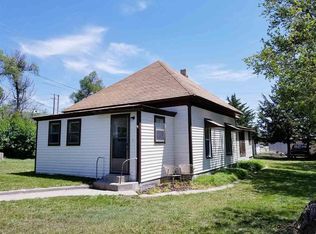 616 Main St, Trenton, NE 69044