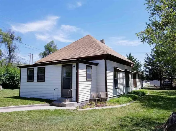 616 Main St, Trenton, NE 69044