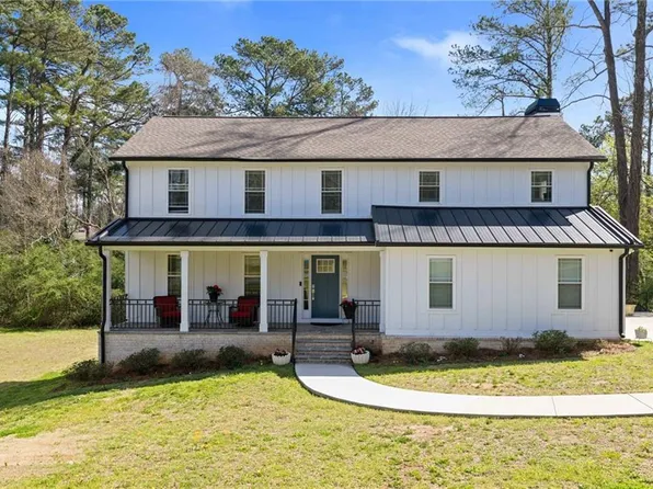 610 Yorkshire Dr, Marietta, GA 30068
