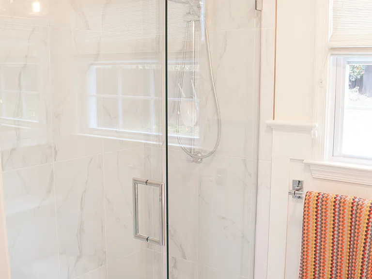 525 Kelly Ave — Photo 16
