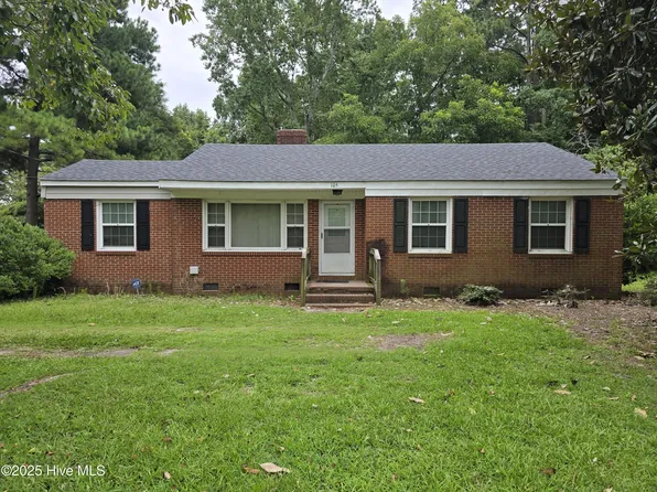 105 S Vance Street, Whitakers, NC 27891
