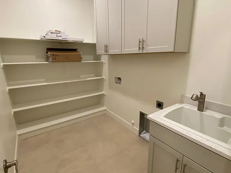 4989 Gold Rush Dr — Photo 18