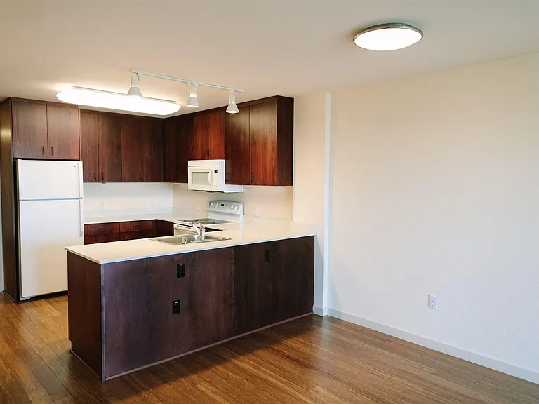3001 Telegraph Ave — Photo 10