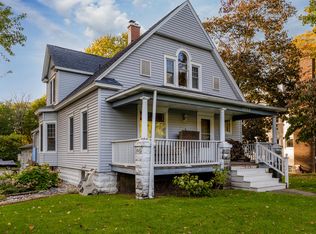 1588 Colfax Ave, Benton Harbor, MI 49022