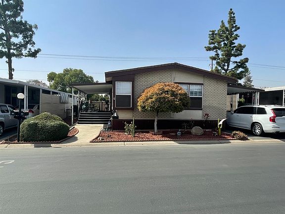 3rd image of 2706 W Ashlan Ave Space 251