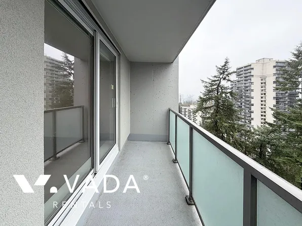 9541 Erickson Dr #1605, Burnaby, BC V3J 7N8