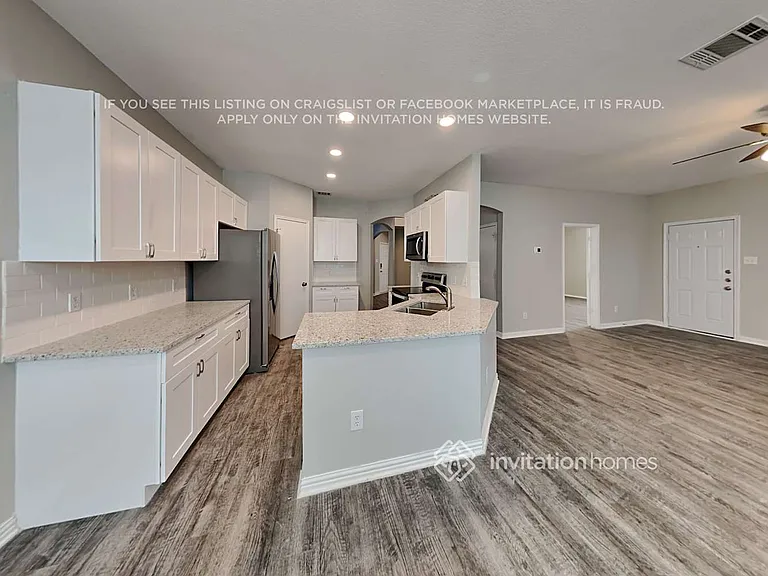 713 Mistymoor Ln — Photo 6