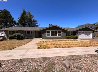 1305 NE Newall Rd, Newberg, OR 97132