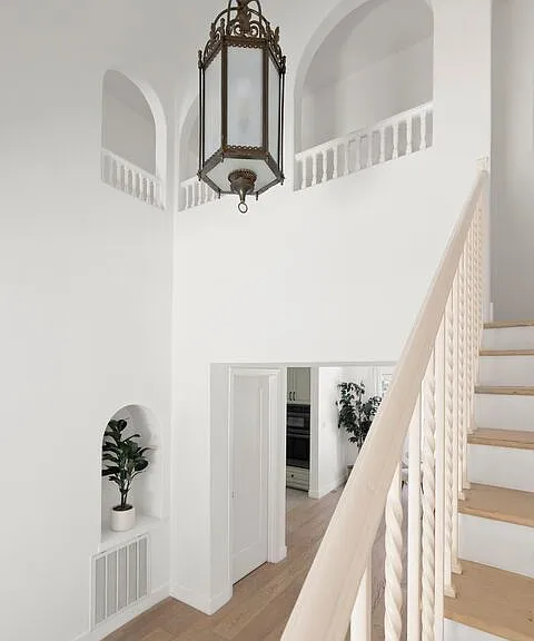 712 N Rodeo Dr — Photo 20