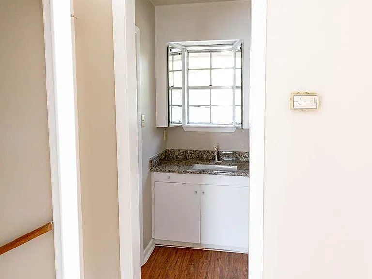 3506 Enfield Rd #106 — Photo 24