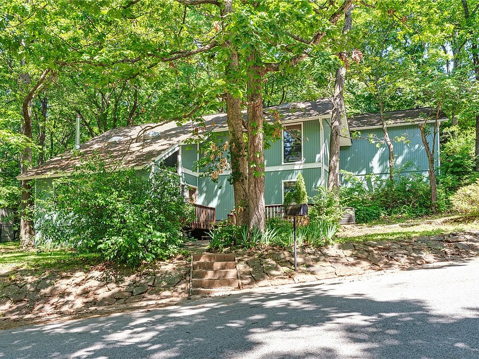 1st image of 1824 N Applebury Pl