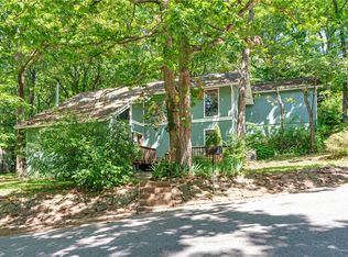 1824 N Applebury Pl, Fayetteville, AR 72701