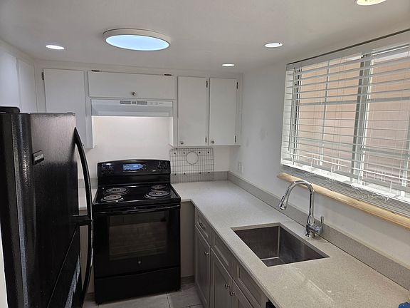 4th image of 5241 Curry Ford Rd