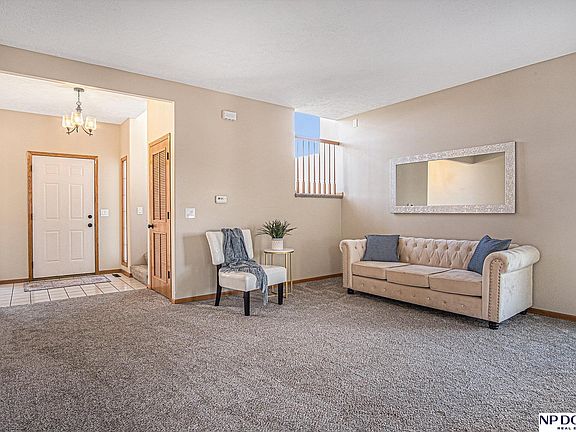 3rd image of 6825 Michelle Ave