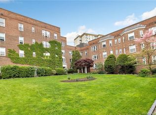 70 Strawberry Hill Ave APT 1-1A, Stamford, CT 06902