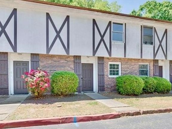 2nd image of 1108 Tiger Blvd APT 149