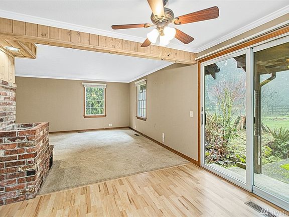 5th image of 7426 57th Avenue Ct E