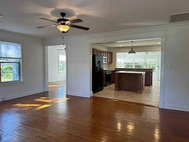 1147 N General Pershing St — Photo 8