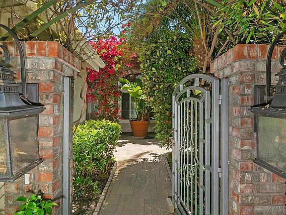 4th image of 5260 Vallery Ct