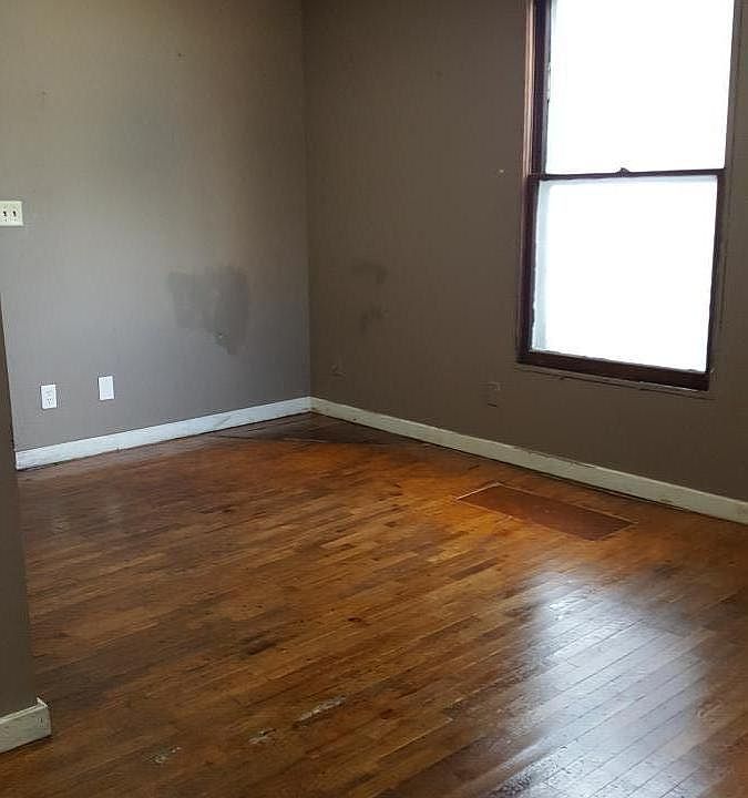 Bathroom, kitchen,living room .