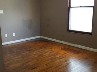 214 SW Tyler St, Topeka, KS 66603