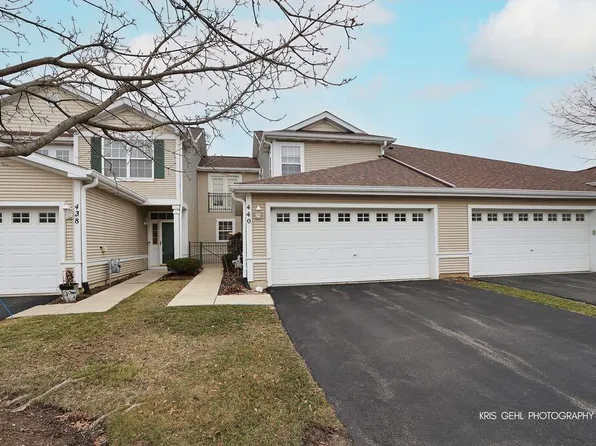 440 N Keswick Ct, Round Lake, IL 60073
